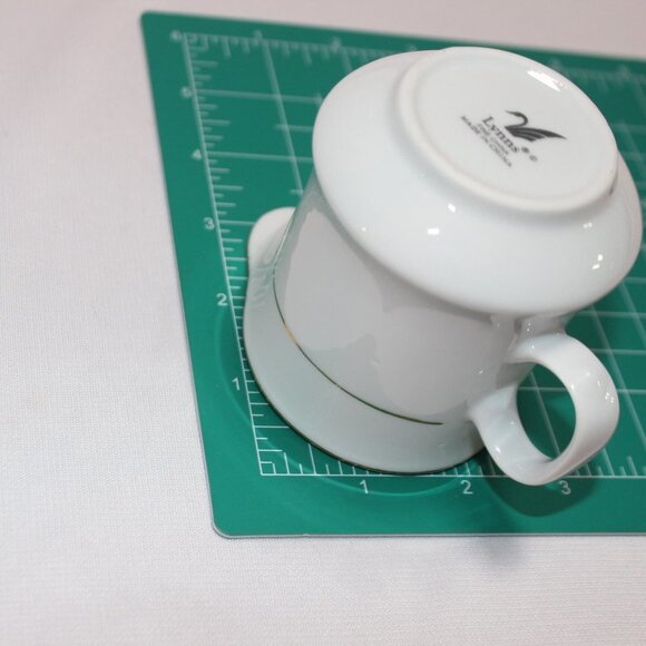 Vintage Lynns Fine China Teapot and Creamer White with Gold Trim - Picture 10 of 15